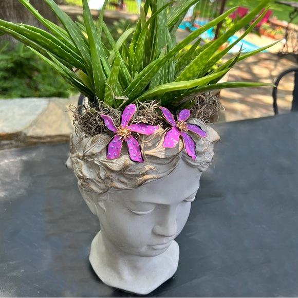 New Flower Power Polka Dot Purple Large Enamel Statement Earrings - Picture 11 of 16